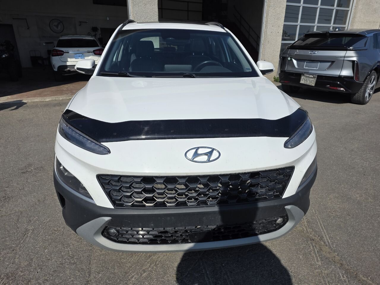 2022 Hyundai Kona White  - photo #8