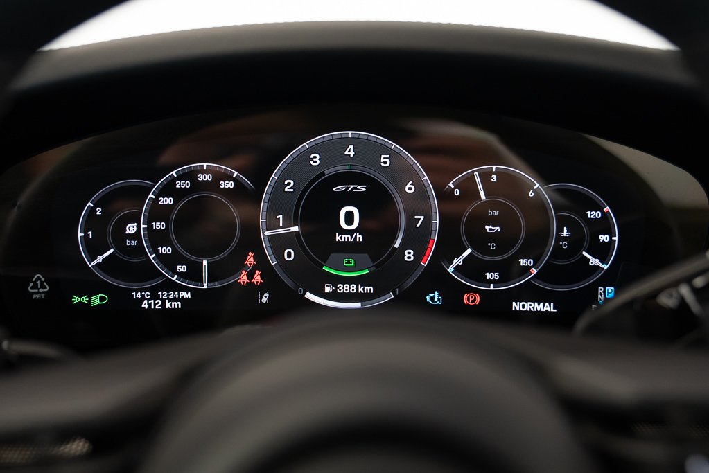 Porsche 911 Carrera GTS Coupe \\ \\ NO LUXURY TAX 2026 Argent Kirkland - photo #9
