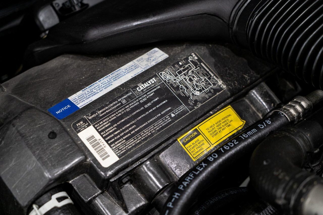 1990 Chevrolet Corvette ZR1 | PRIX EN USD Black Montreal - photo #55