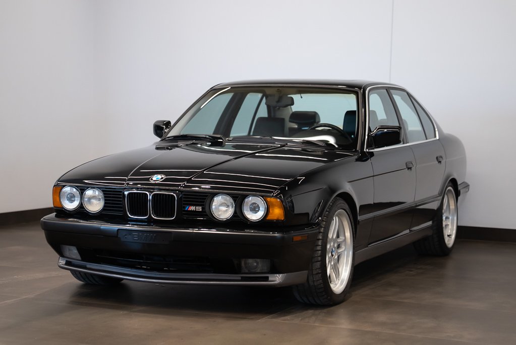 1991 BMW 5 Series Black Montreal - photo #0