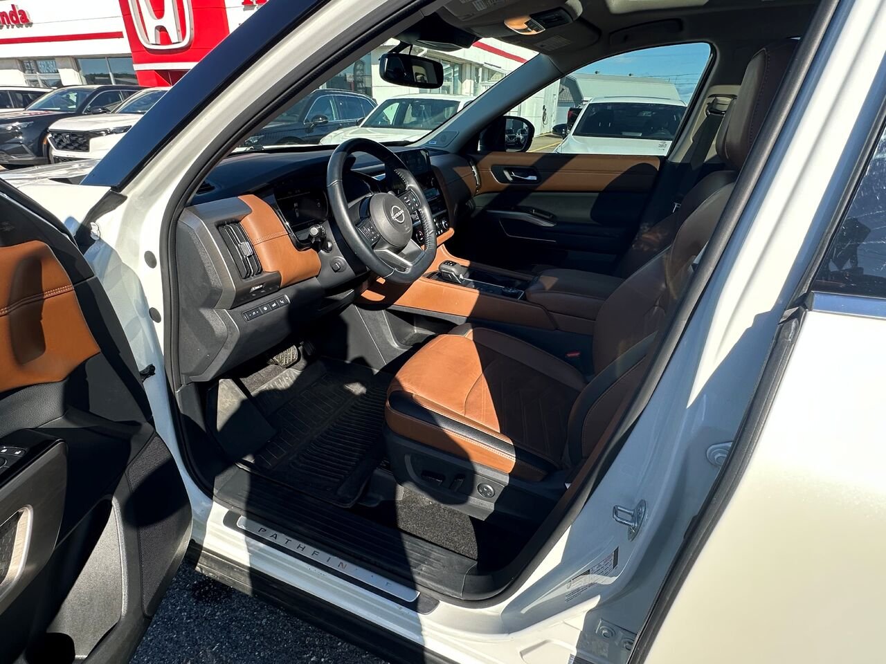 2022 NISSAN PATHFINDER PLATINUM PATHFINDER PLATINUM White Matane - photo #9