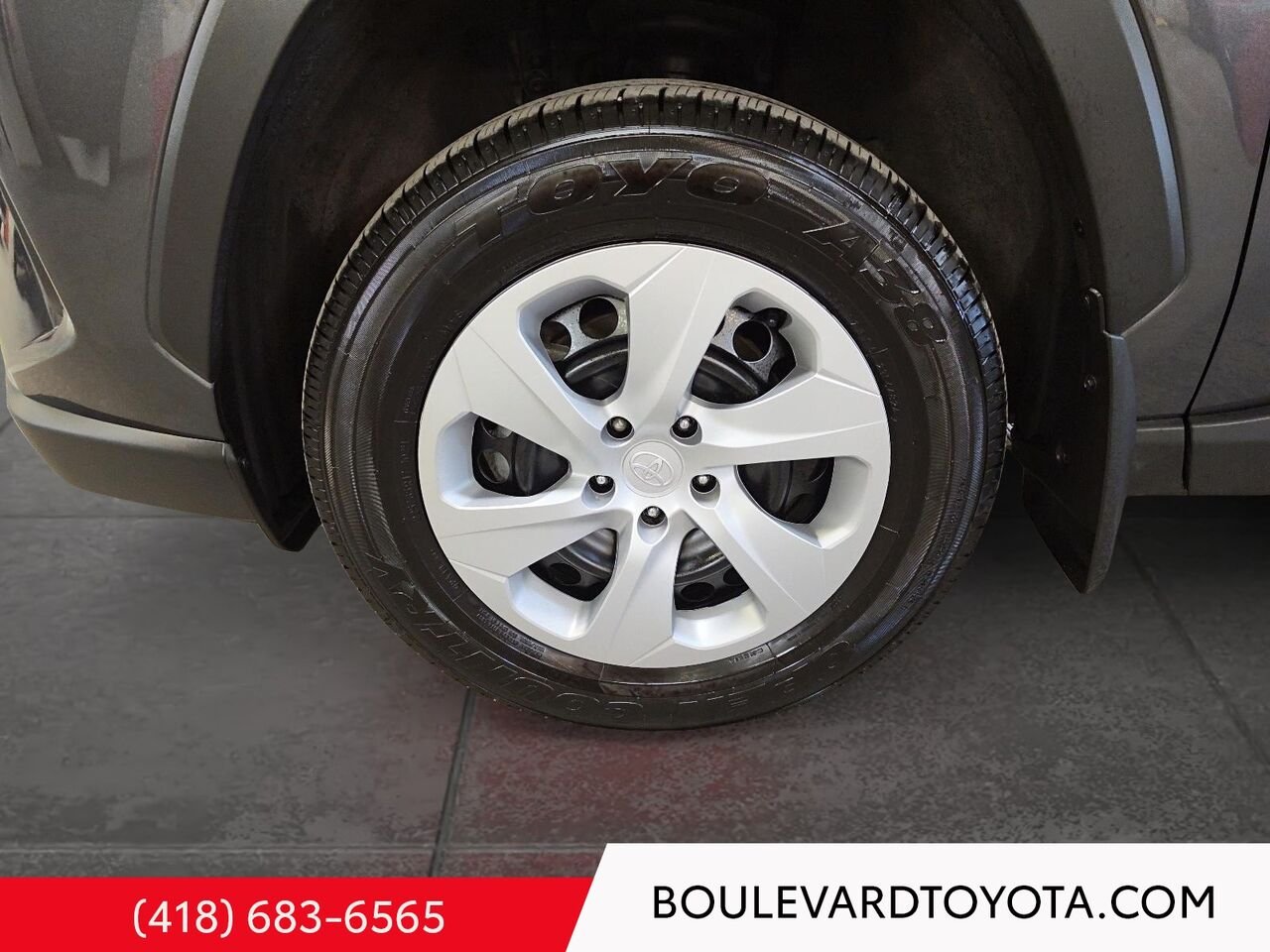 Toyota RAV4 100113A-103 | LE, AWD 2025 Gris Québec - photo #6