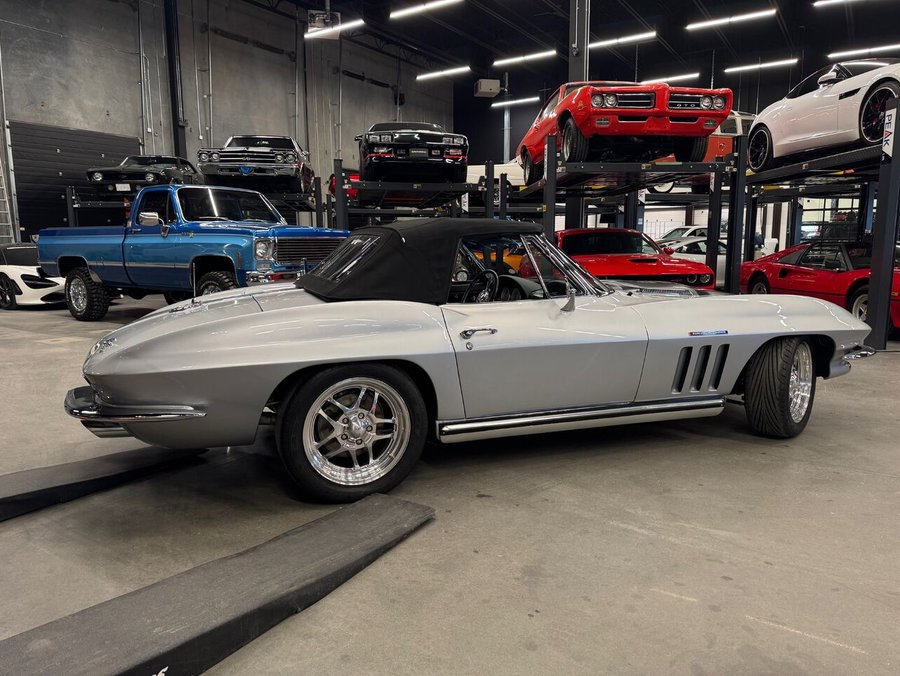 1965 Chevrolet Corvette 1965 Silver