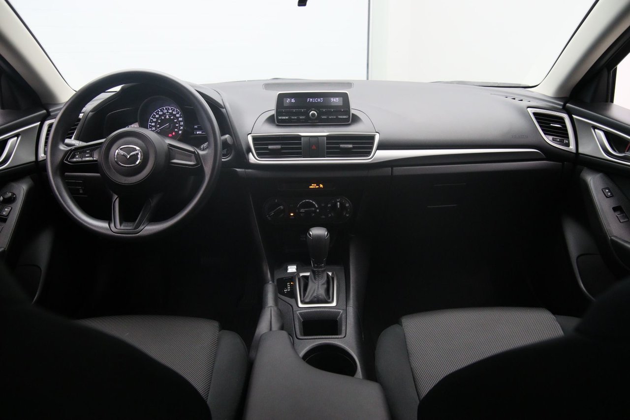 2018 Mazda Mazda3 VIN JM1BN1U79J1182462 Black Baie-Comeau - photo #9