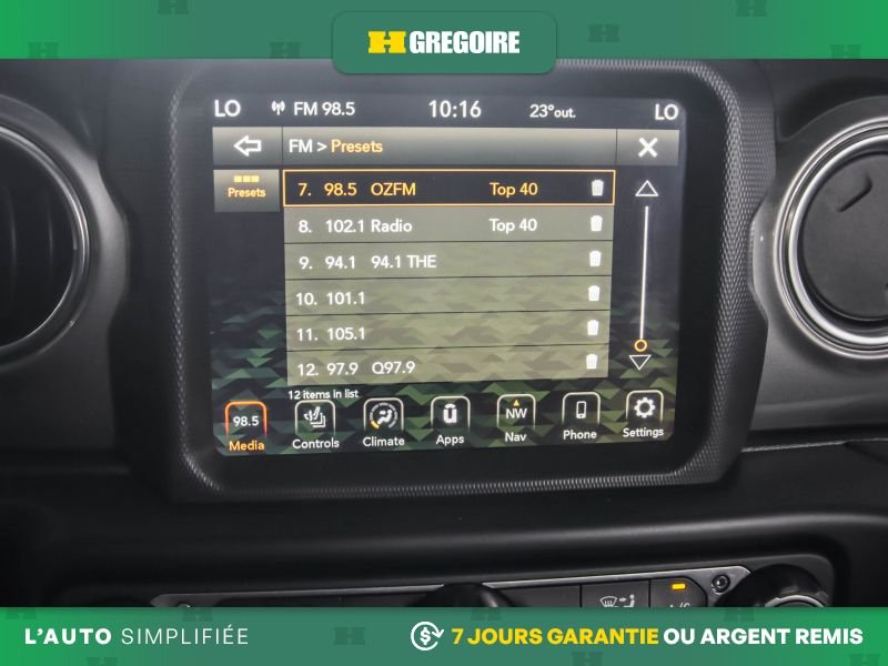 2022 Jeep Wrangler Grey Saint-Eustache - photo #11
