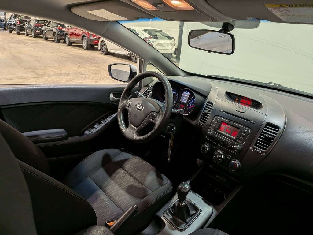 Kia Forte 2015 Argent Val-David - photo #12