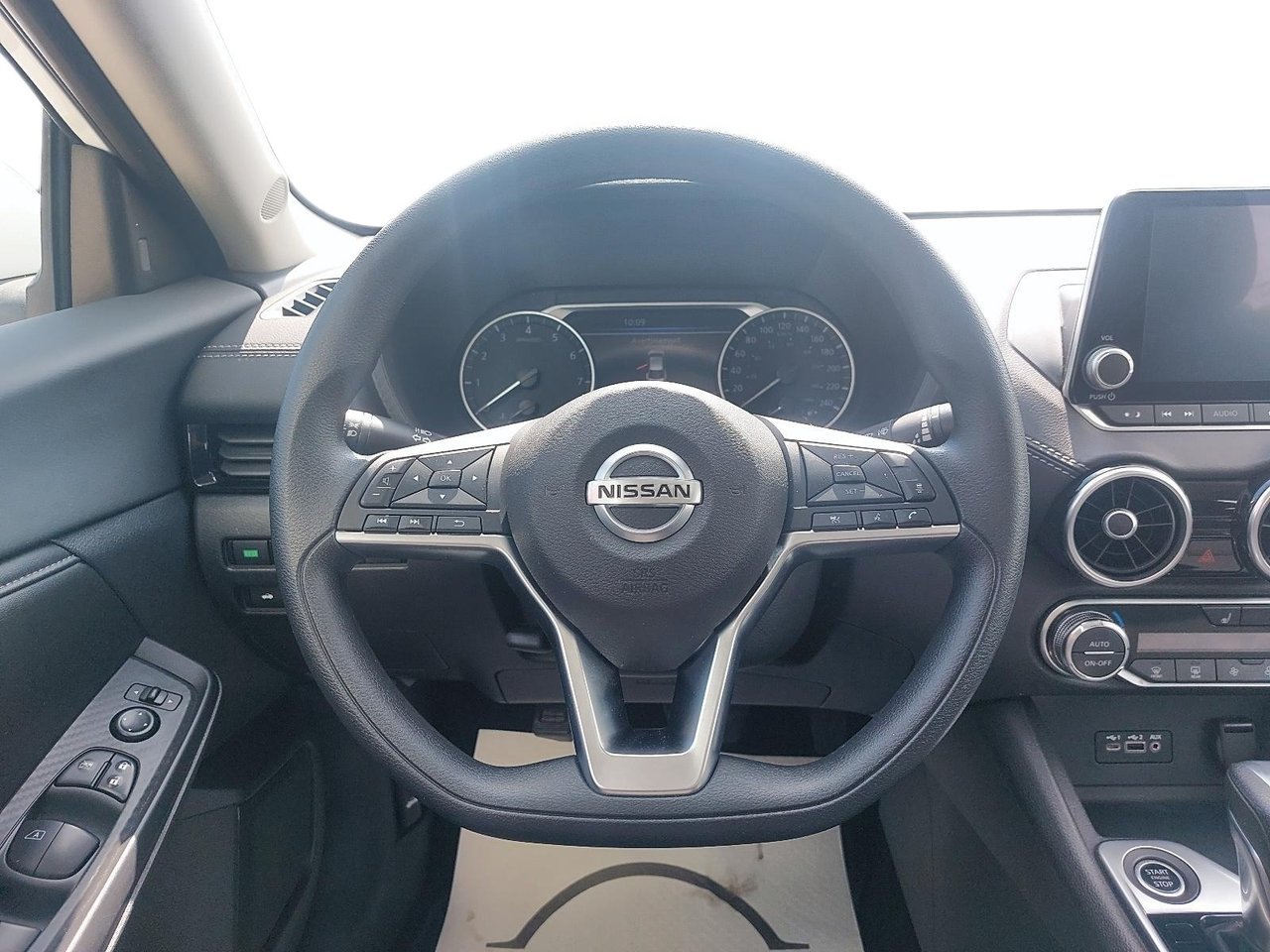Nissan Sentra NIV 3N1AB8CV2PY251402 2023 Blanc Chicoutimi - photo #11