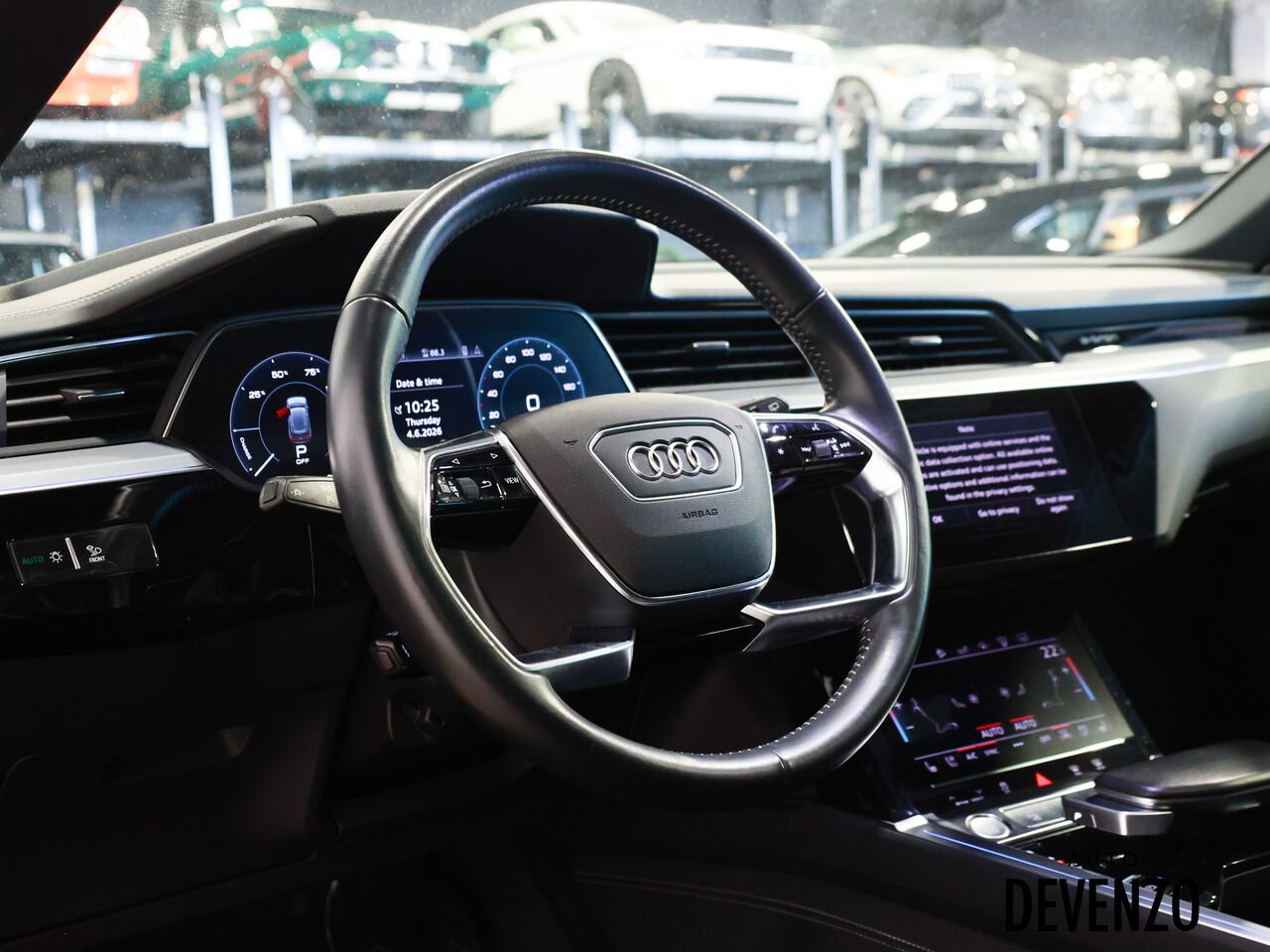2019 Audi e-tron Black Saint-Eustache - photo #13