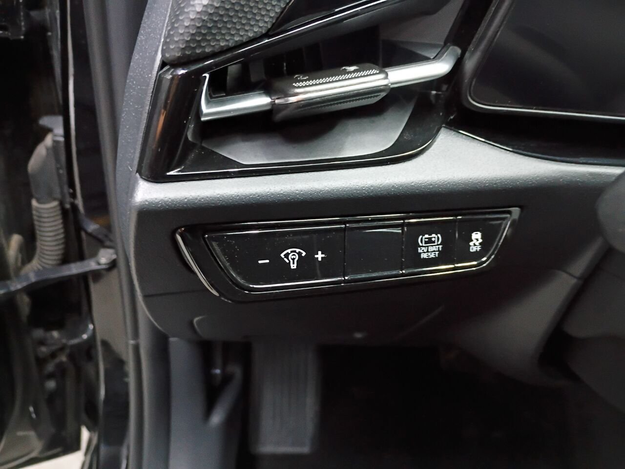 2025 Kia Niro Aurora Black Pearl Blainville - photo #21