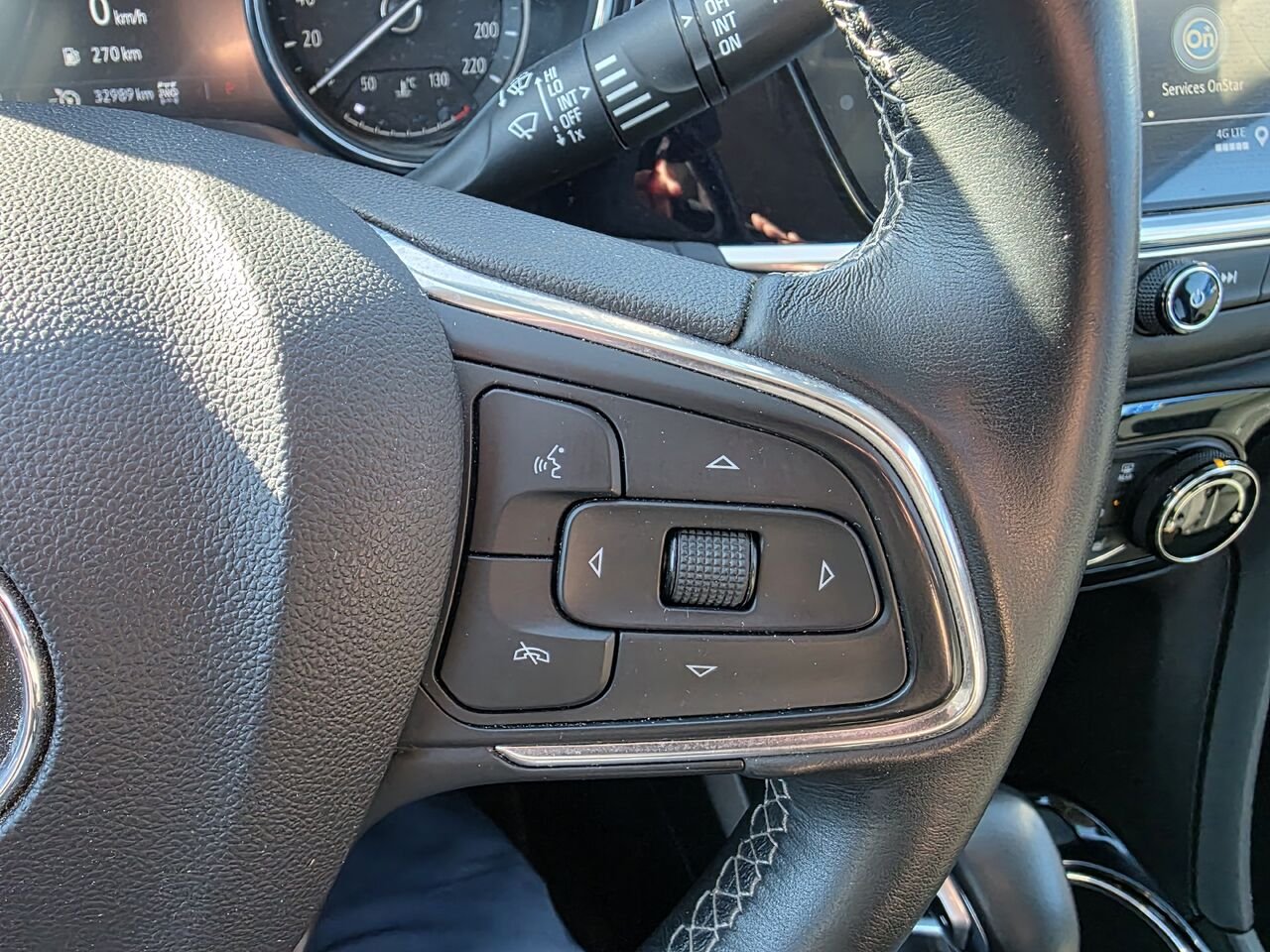 2022 Buick Encore GX Preferred White Rouyn-Noranda - photo #13