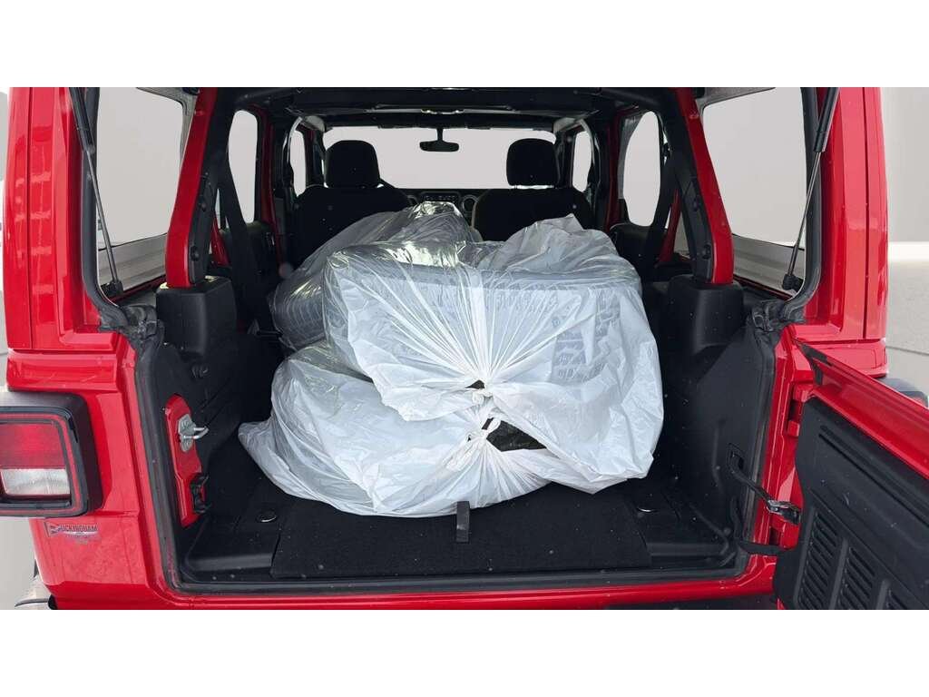 Jeep Wrangler 2023 Rouge Gatineau - photo #18