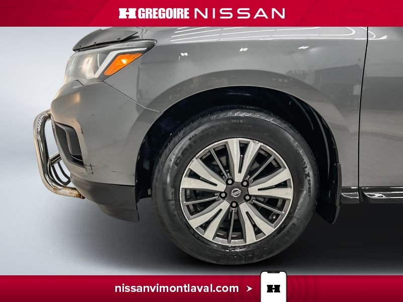 2017 Nissan Pathfinder Grey Saint-Eustache - photo #26