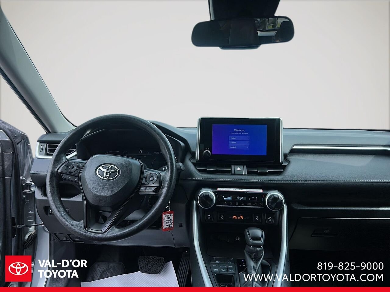 Toyota RAV4 LE TI 2025 Argent Val-d'Or - photo #9