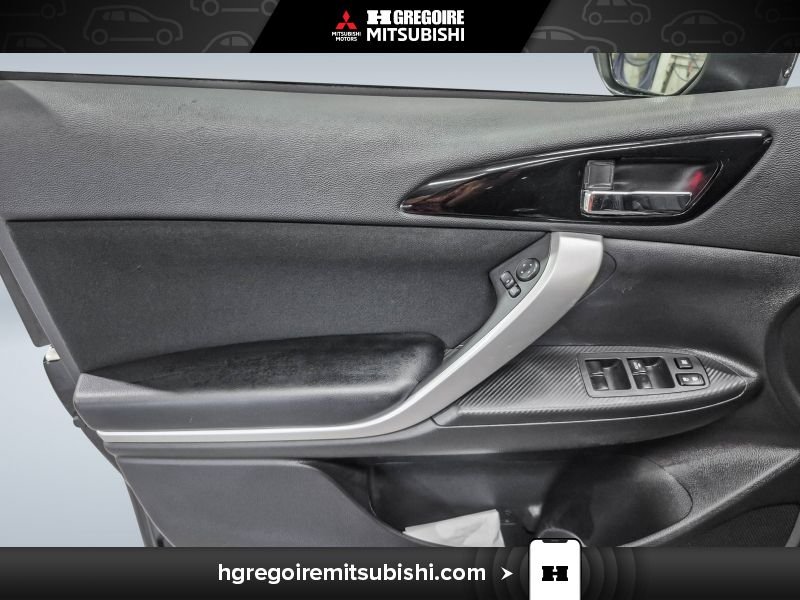 Mitsubishi Eclipse Cross MA4239 | Carbon Edition * AWD * Cam * A parti 0.9% * Carpla 2023 Noir Laval - photo #12
