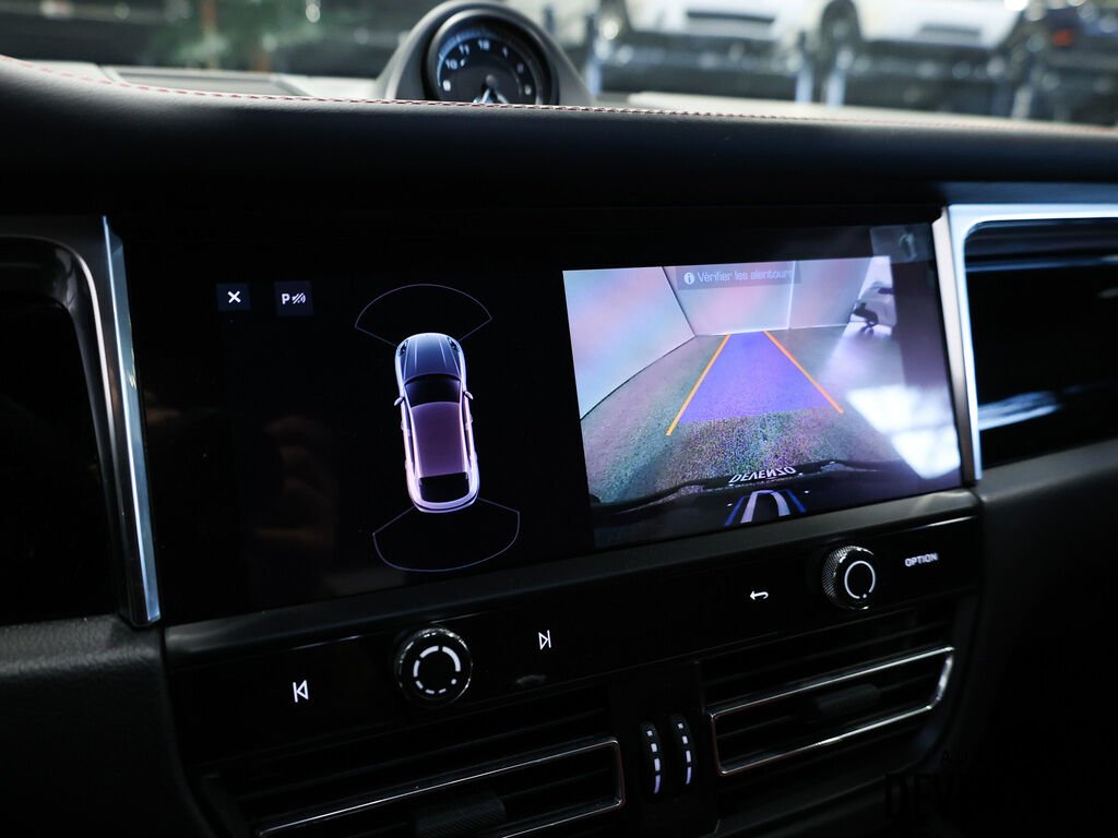 2025 Porsche Macan Black Saint-Eustache - photo #21