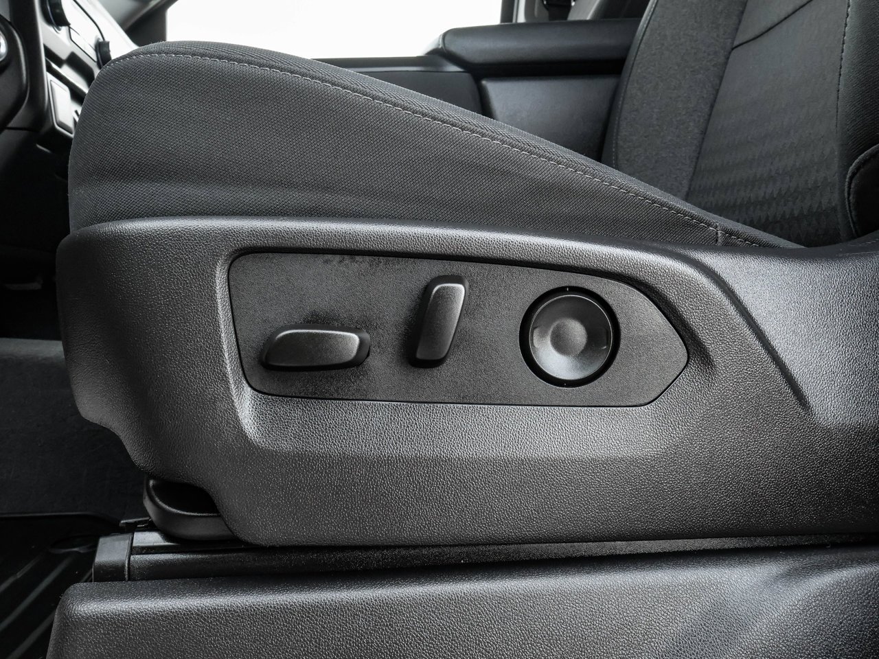 2024 Chevrolet Silverado 1500 4WD Crew Cab 147 Custom Trail Boss Grey Sherwood Park - photo #20