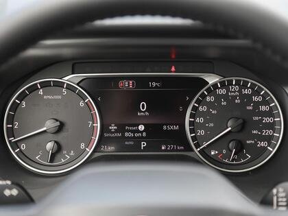 Nissan Rogue 2026 Blanc Everest nacré triple couche Blainville - photo #13