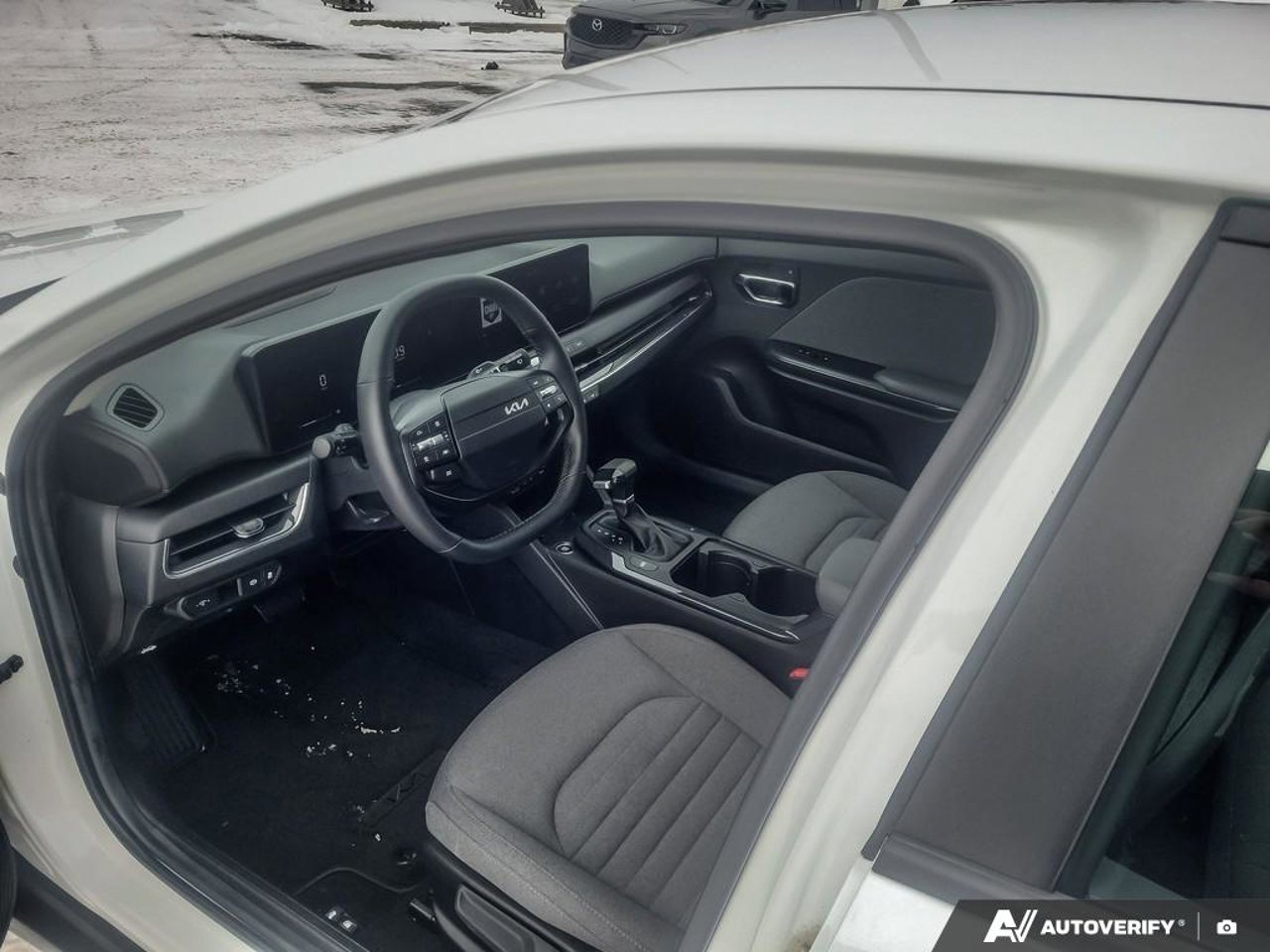 Kia K4 3KPFU4DE2SE049917 2025 Blanc Mirabel - photo #15