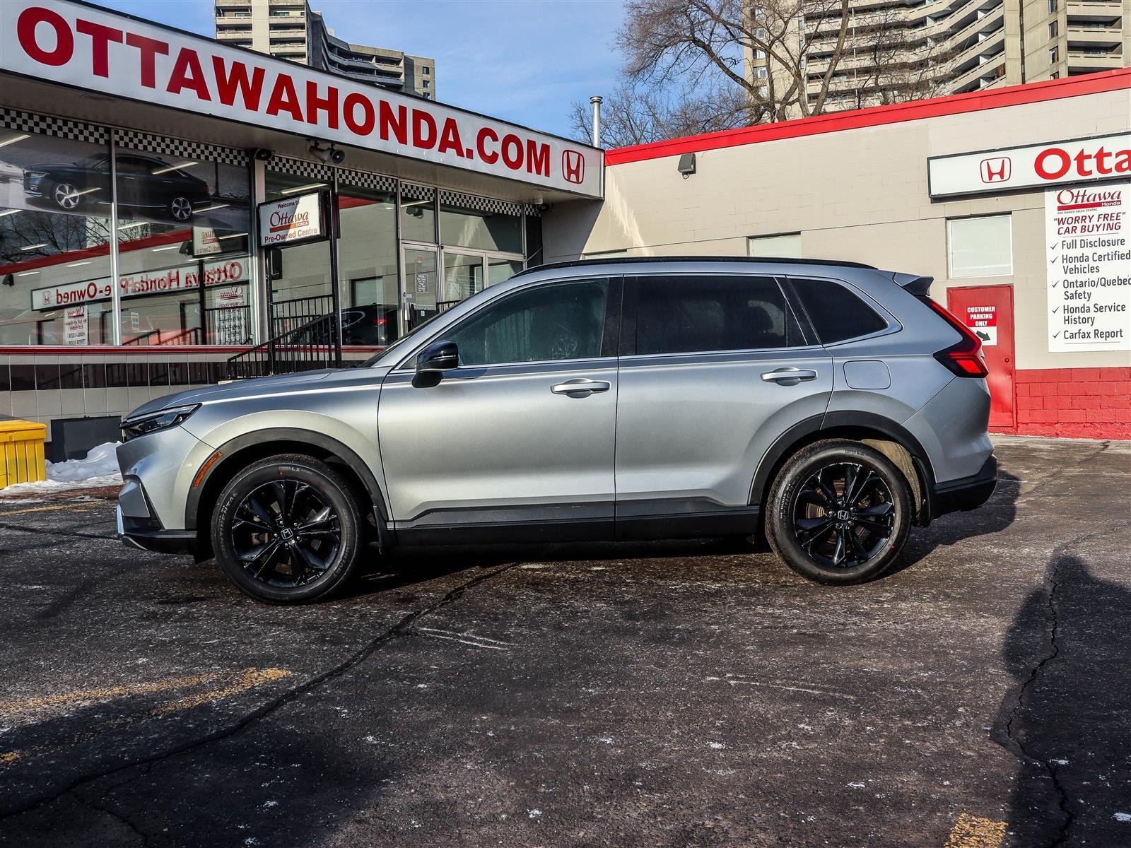 Honda CR-V hybride Touring 2023 Silver Ottawa & Gatineau - photo #4