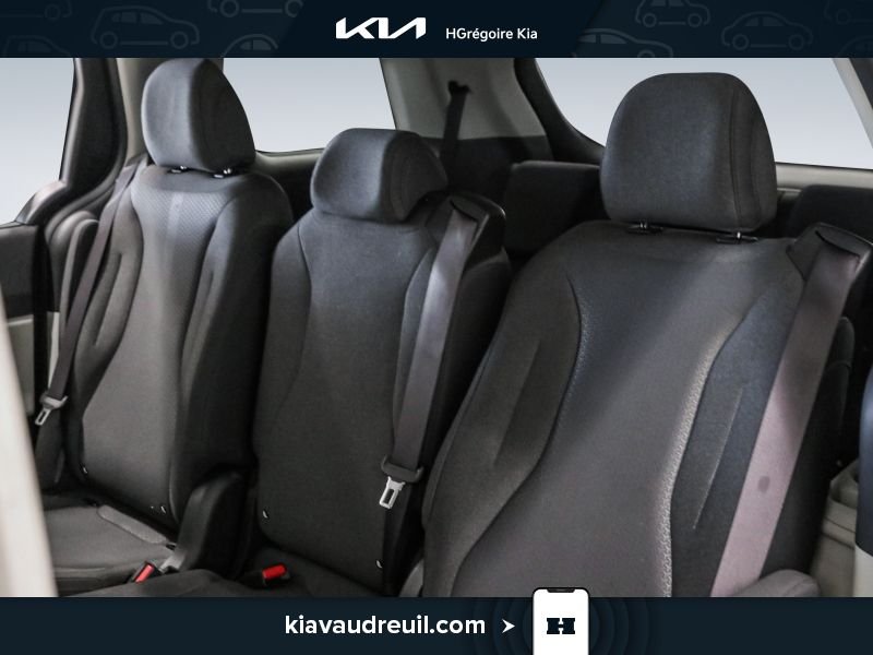 2022 Kia Carnival Grey Laval - photo #13
