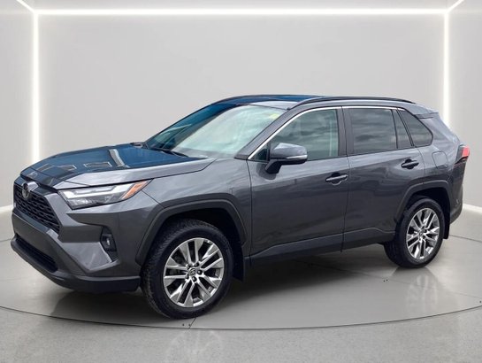 TOYOTA RAV4 XLE 2022 2022 Gris magnétique métallisé