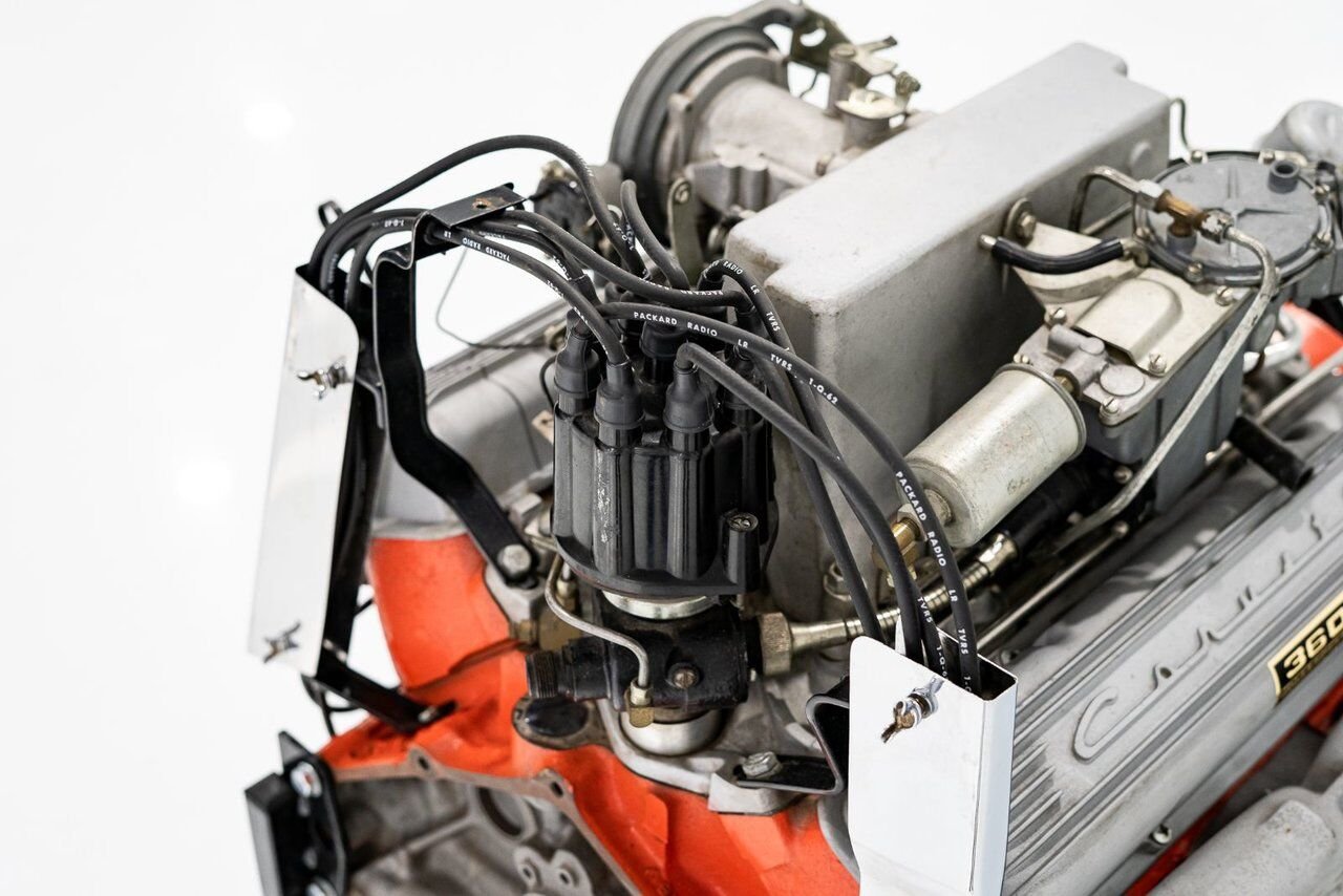 1962 Chevrolet 327/360HP PRIX EN USD | Fuelie Original Factory Motor never installed or stamped Montreal - photo #42