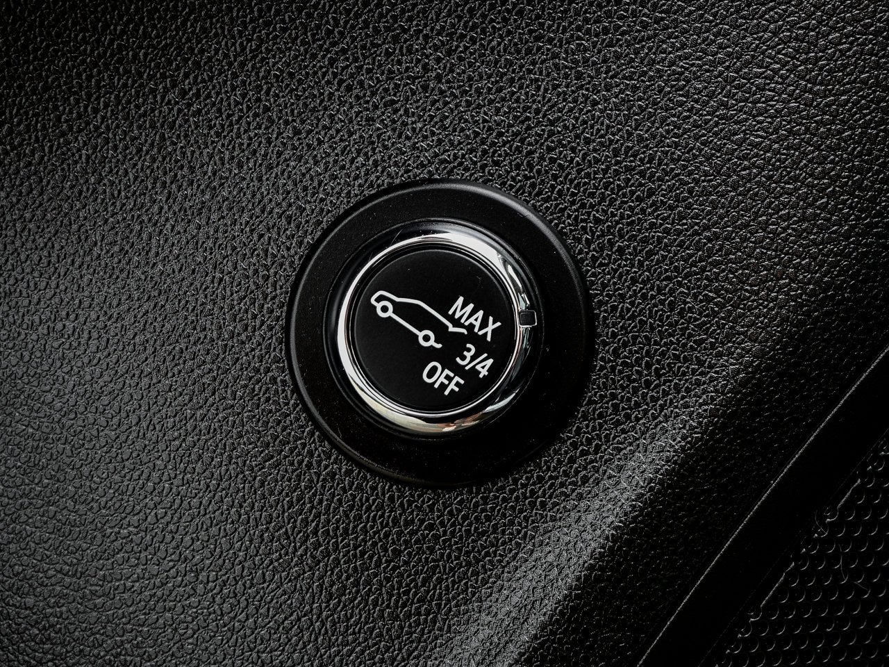 2023 Buick Envision AWD 4dr Essence White Sherwood Park - photo #13
