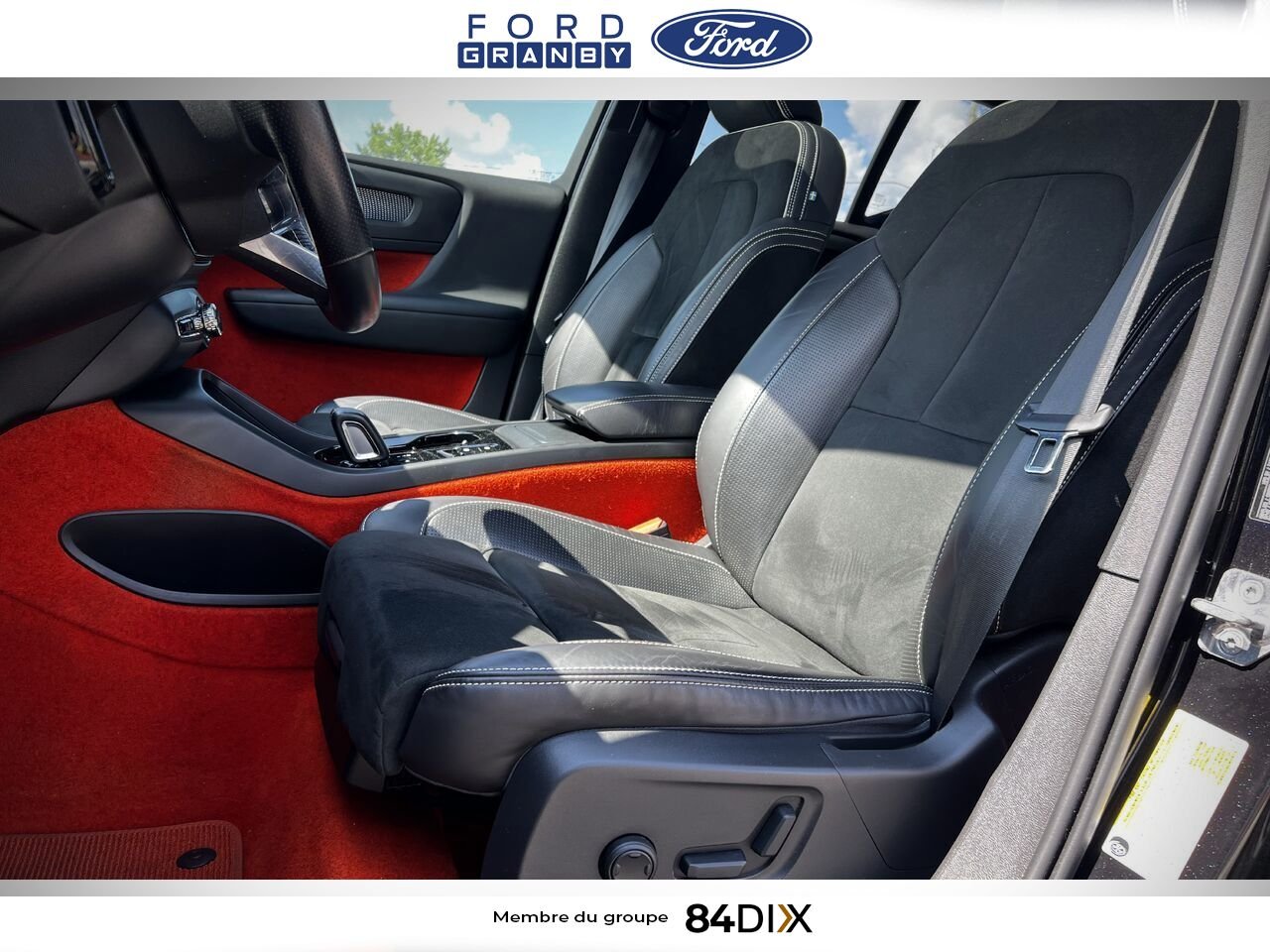 2021 Volvo XC40 Black Granby - photo #12