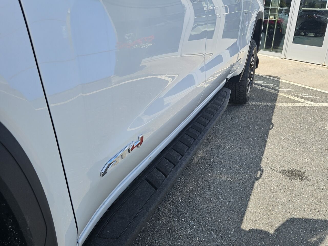 GMC Sierra 1500 AT4 cabine multiplace 4RM 157 po 2026 Blanc sommet Thetford Mines - photo #6