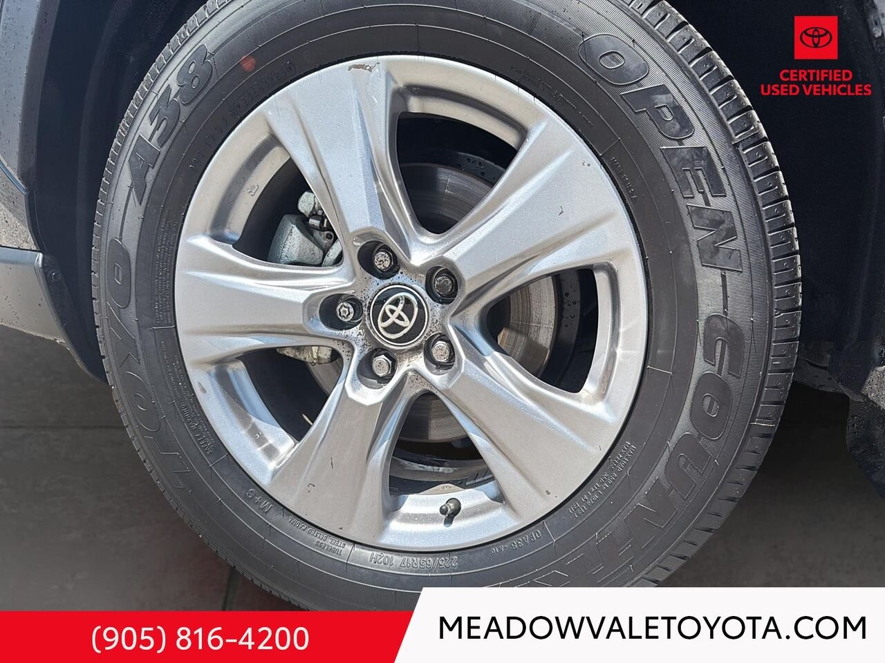 2025 Toyota RAV4 Running Boards, Sunroof, Power Drivers Seat, Low KM's, Midnight Black Metallic Mississauga - photo #6