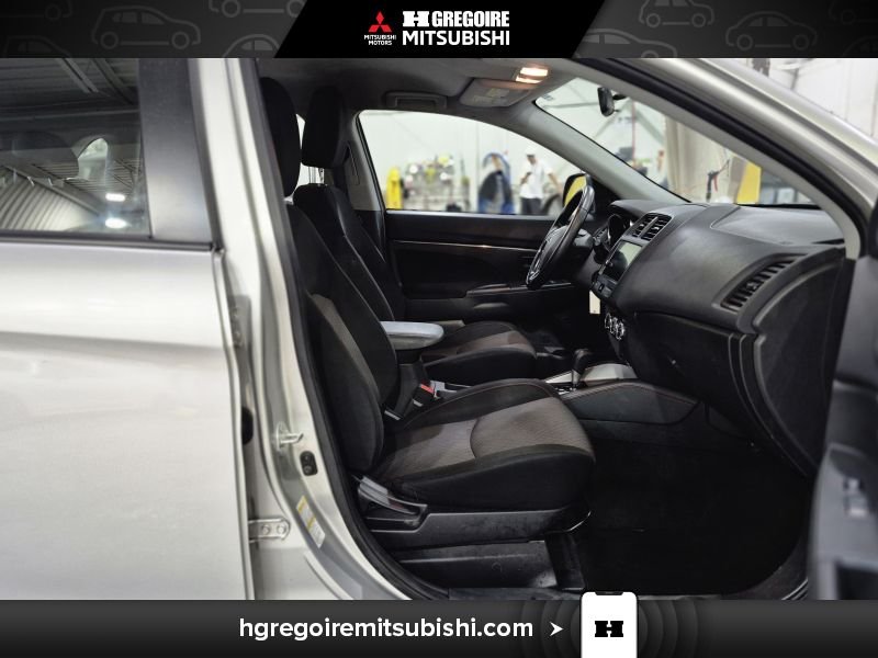 Mitsubishi RVR 2019 Gris Laval - photo #15