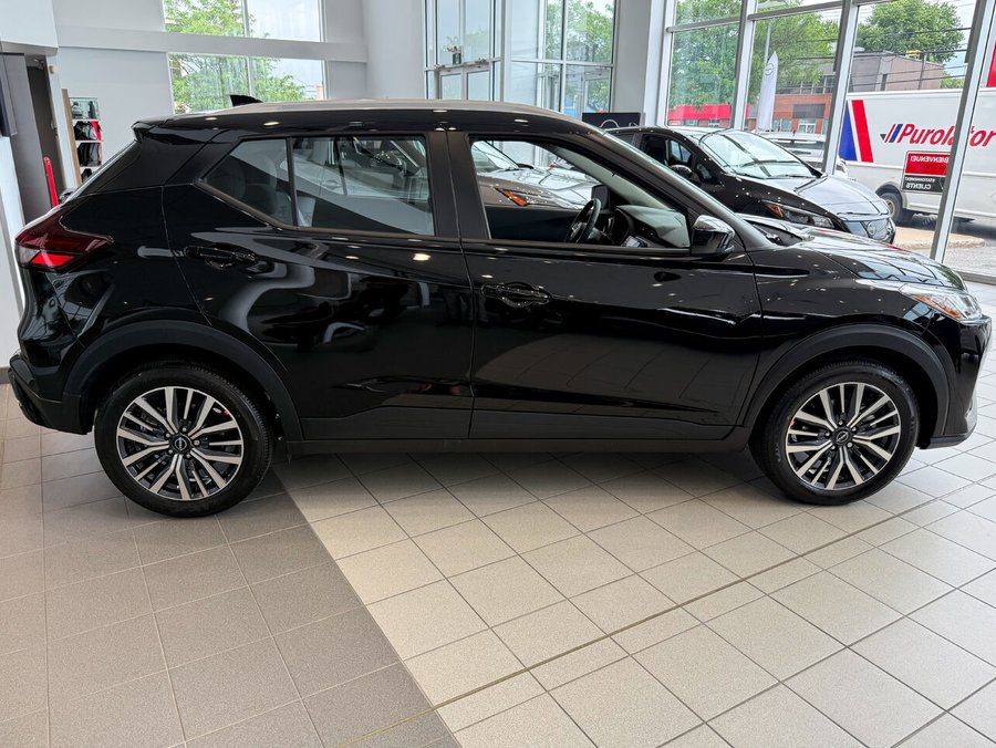 Nissan Kicks Play 2025 2025 Super noir