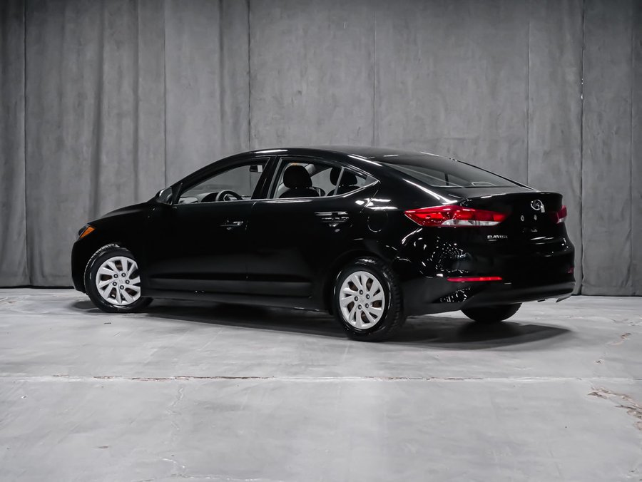 2017 Hyundai Elantra LE SIÈGES CHAUFFANT CRUISE CONTROL Black