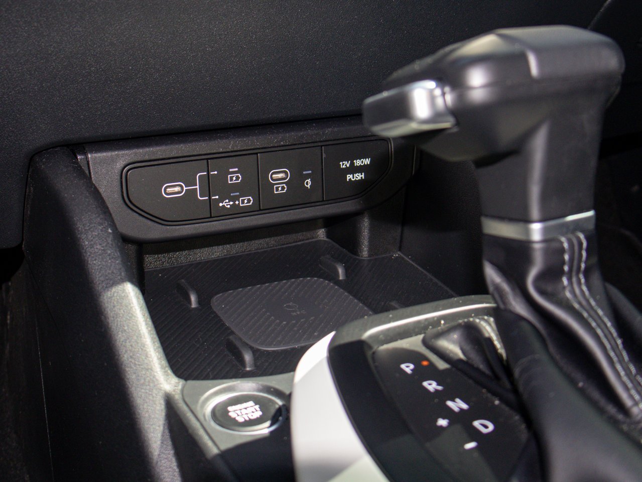 2025 Kia K4 GT-Line Turbo FWD White Sherwood Park - photo #31