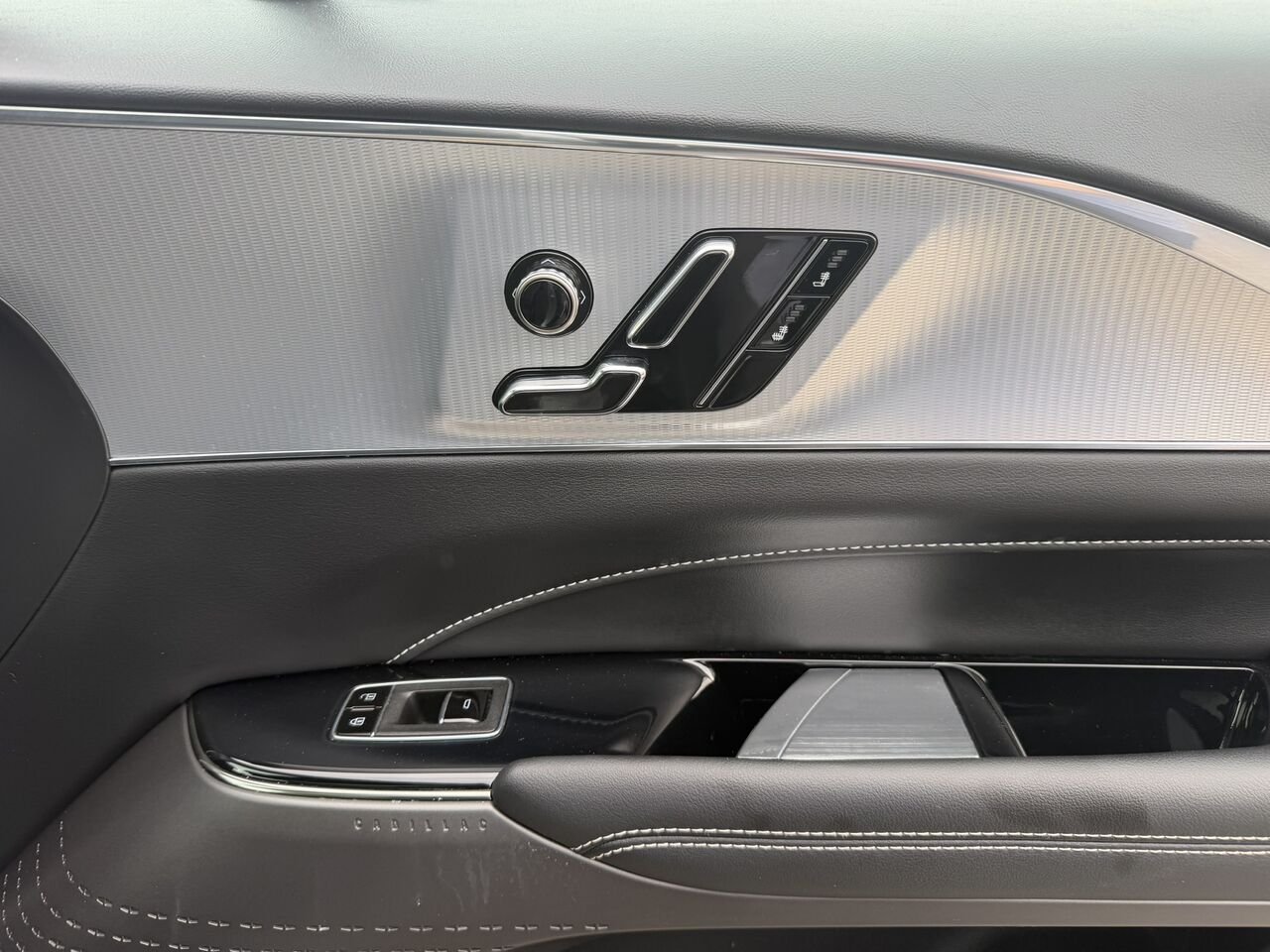 2024 Cadillac LYRIQ Tech FINANCEMENT À PARTIR DE 0.99% Grey Laval - photo #20