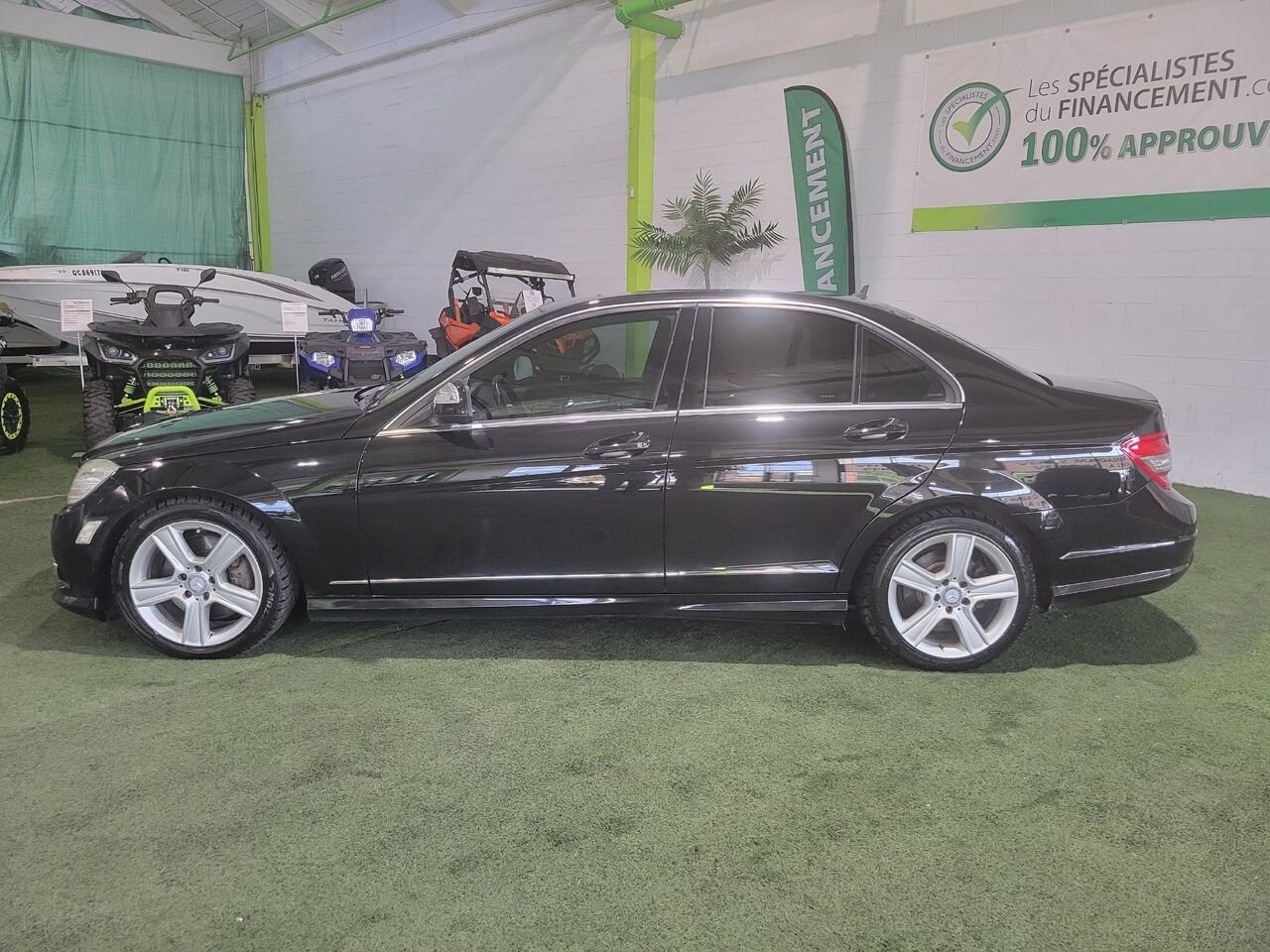 2009 Mercedes-Benz Classe-C Black  - photo #2