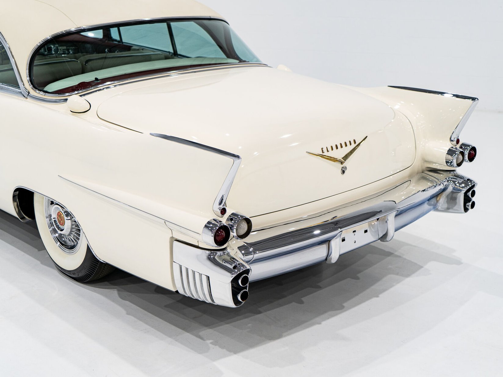 1956 Cadillac Eldorado Seville With Factory A/C | PRIX EN USD White Montreal - photo #27