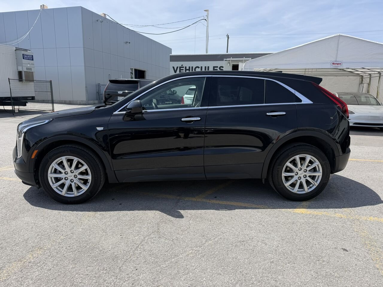 2023 Cadillac XT4 LUXURY AWD FINANCEMENT À PARTIR DE 3.99% STOCK XP5650 Black Laval - photo #1