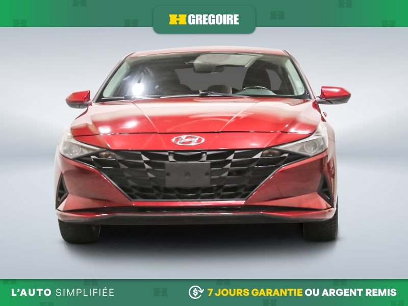 2022 Hyundai Elantra Red Laval - photo #1