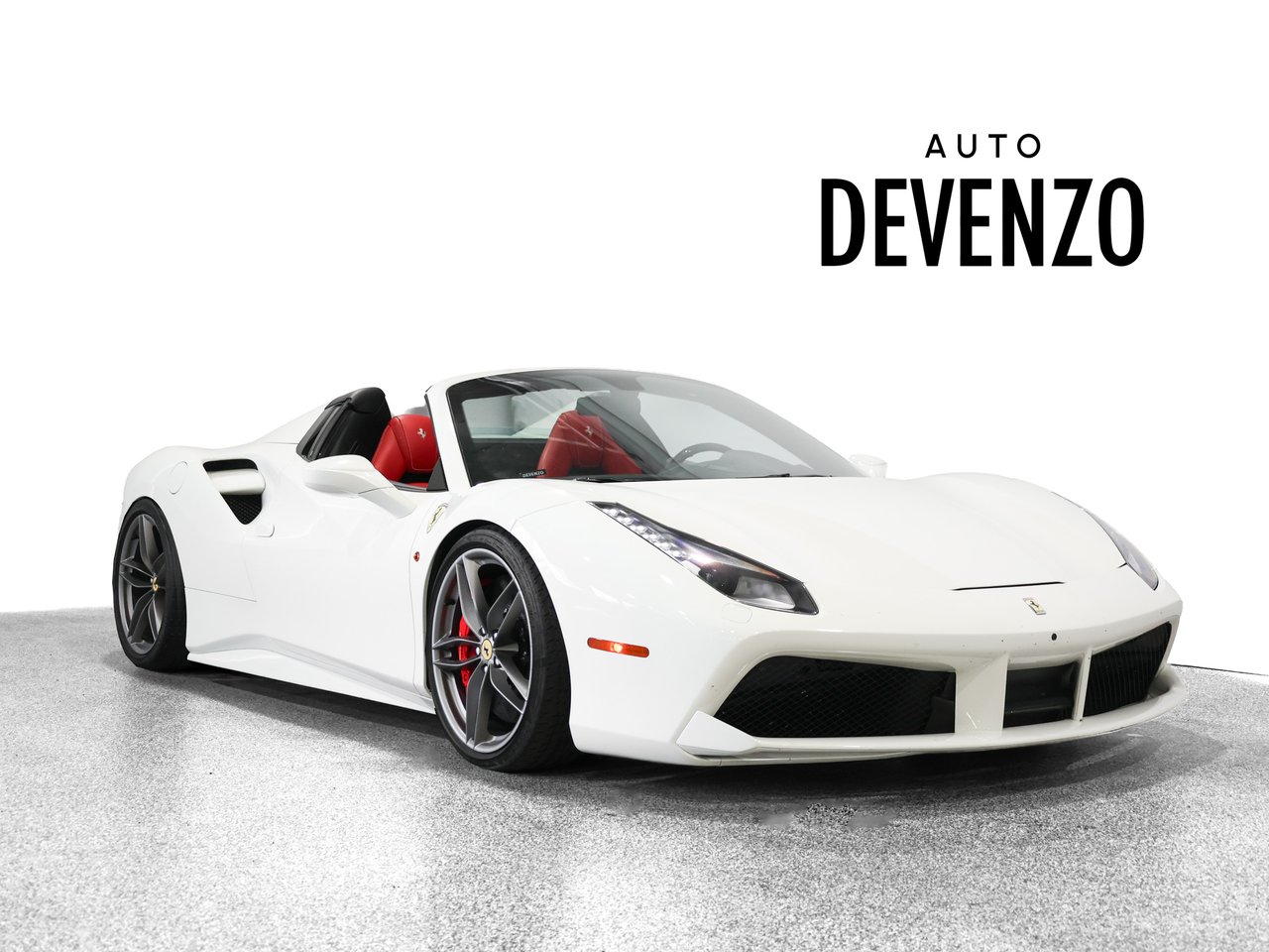 Ferrari 488 2018 Blanc Saint-Eustache - photo #0