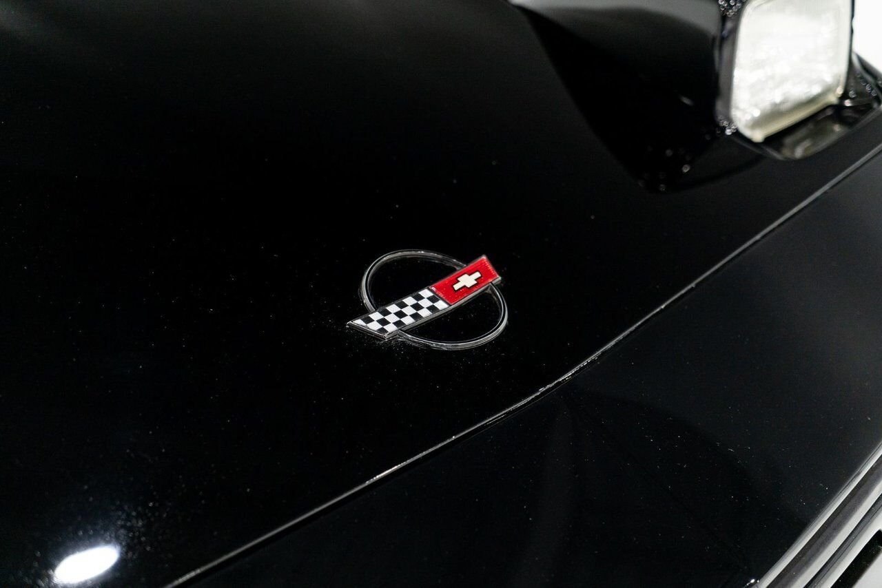 1990 Chevrolet Corvette ZR1 | PRIX EN USD Black Montreal - photo #34