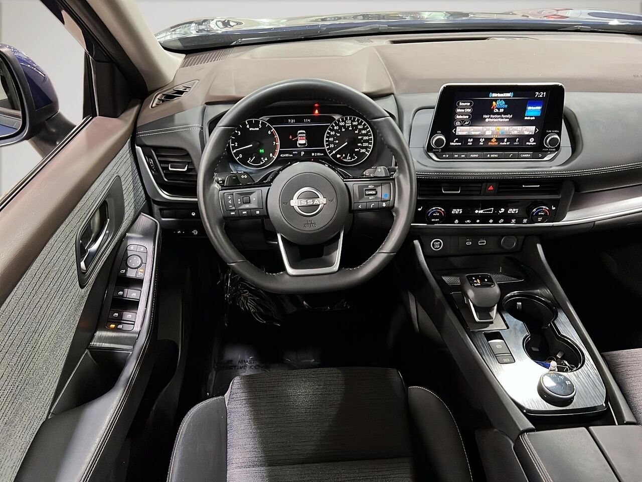 Nissan Rogue SV TI 2023 Bleu Québec - photo #13