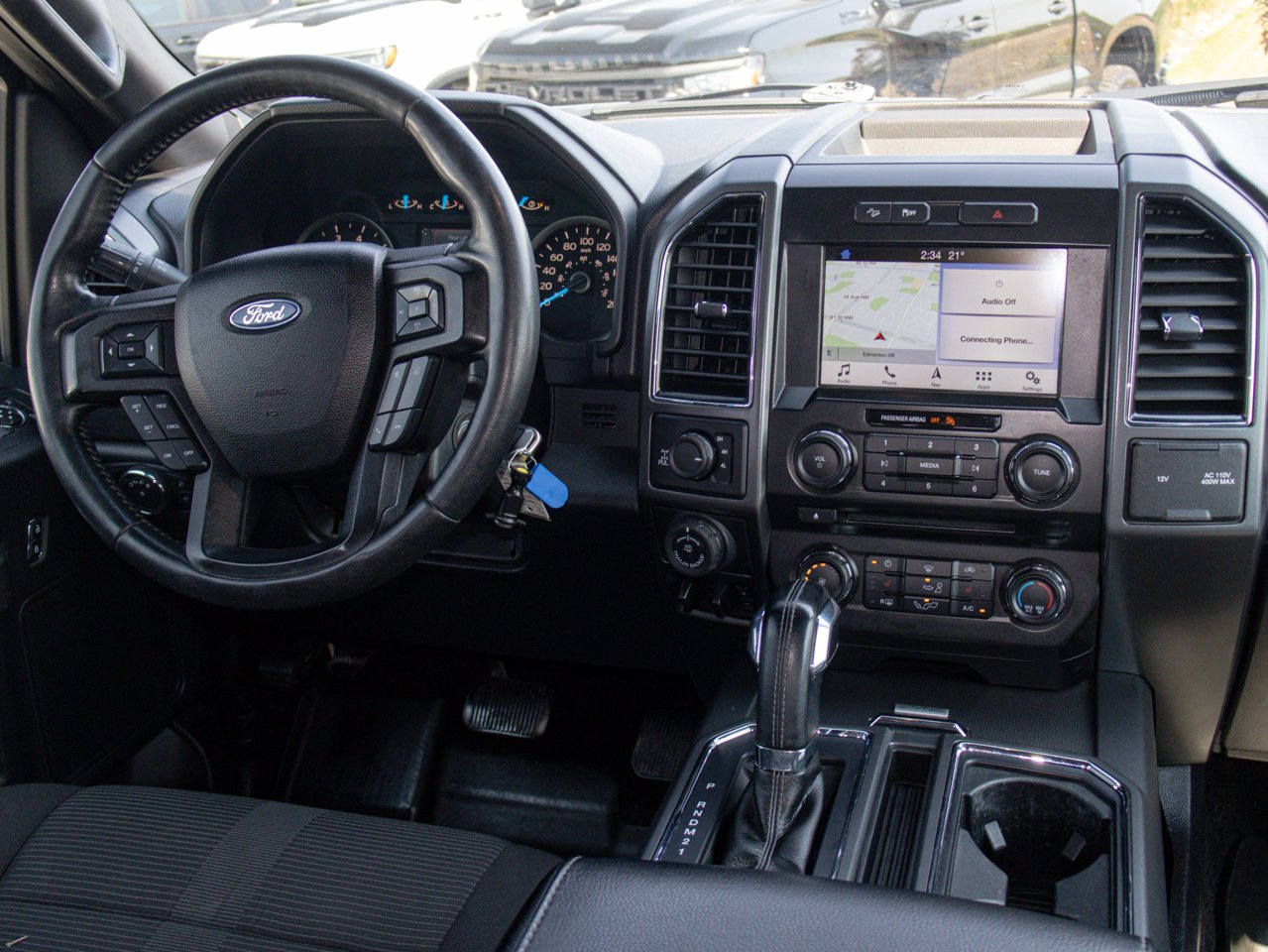 2017 Ford F-150 4WD SuperCrew 145 XLT Grey Sherwood Park - photo #26