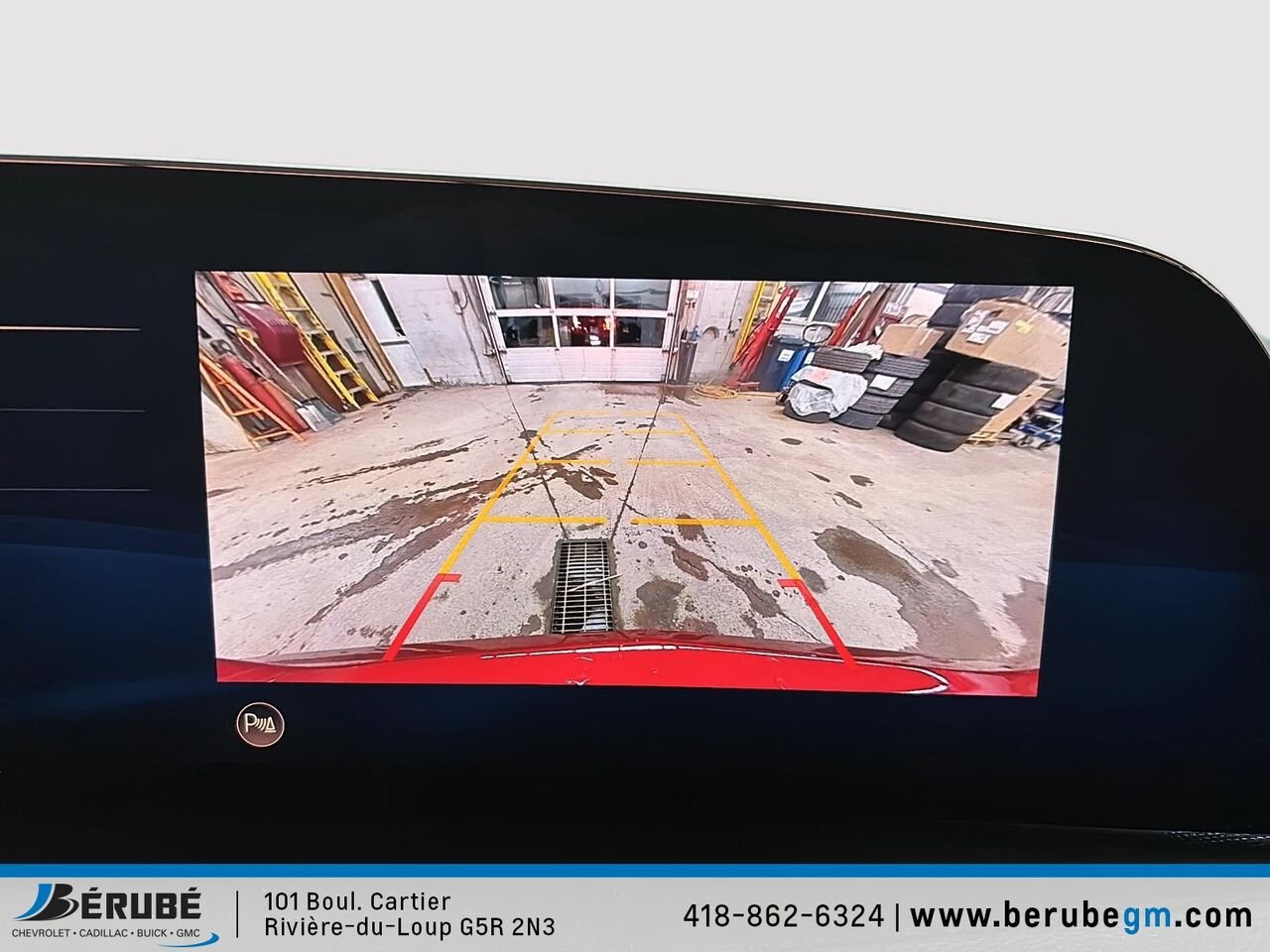2025 CADILLAC XT4 SPORT AWD Traction intégrale, 4 portes Sport Red Rivière-du-Loup - photo #16