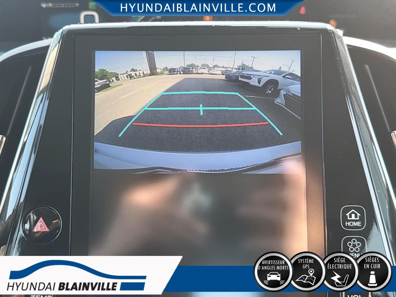 2022 Toyota Prius Prime White Blainville - photo #17