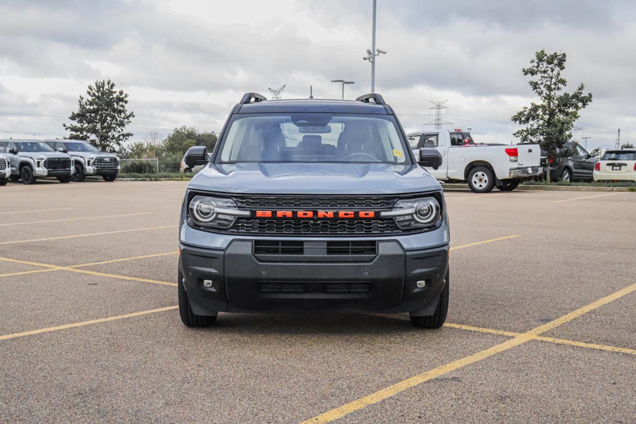 2025 Ford Bronco Sport Outer Banks 4x4 Azure Gray Metallic Sherwood Park - photo #2