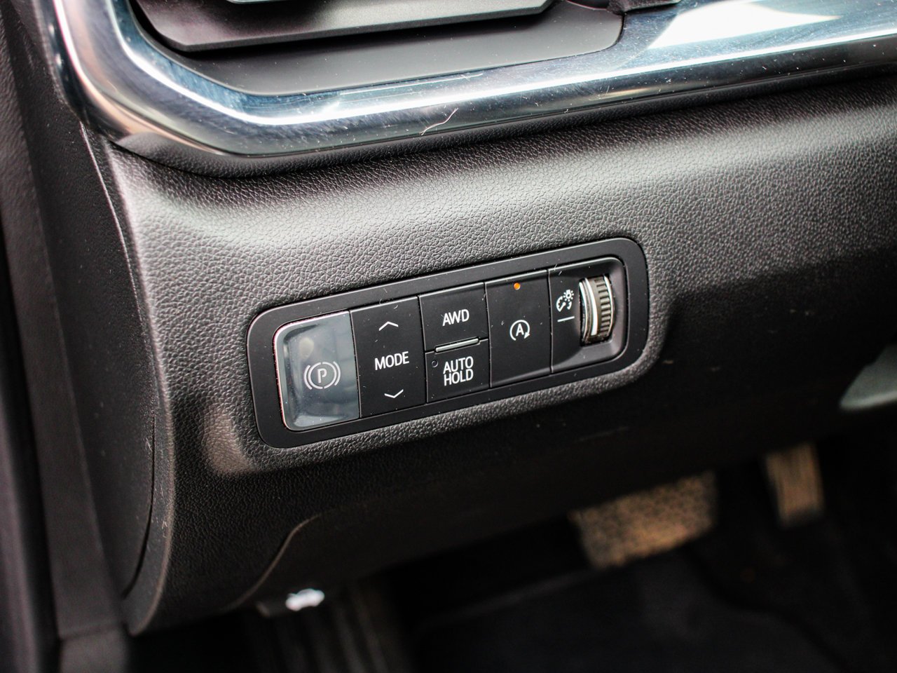 2025 GMC Terrain AWD 4dr Elevation Grey Sherwood Park - photo #16