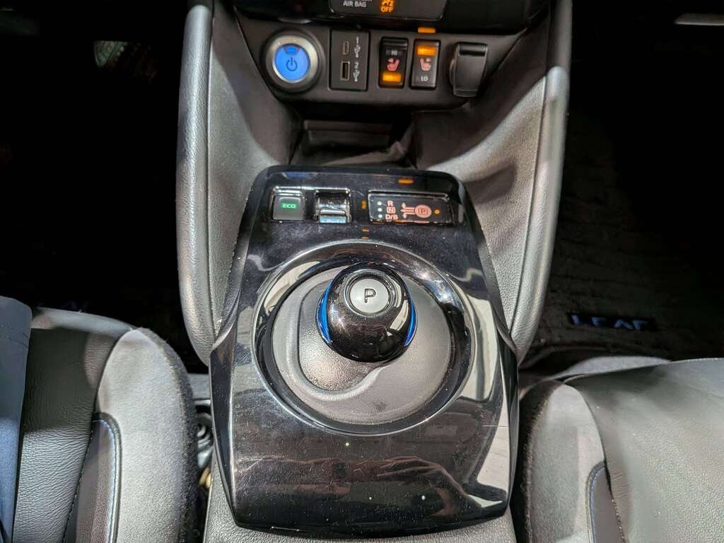 2020 Nissan LEAF SL PLUS Hatchback White Val-David - photo #28