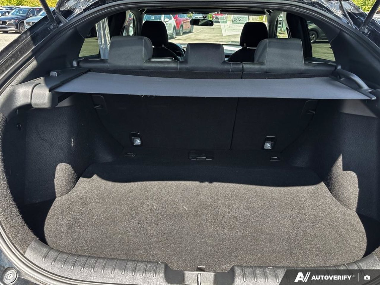 2018 Honda Civic Hatchback SHHFK7G47JU303901 Black Mirabel - photo #14