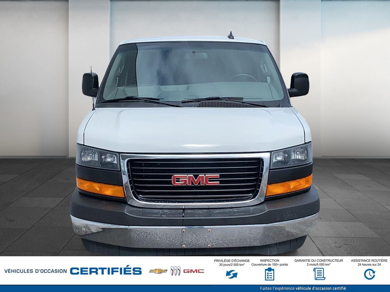 GMC Fourgonnette Savana utilitaire Traction arrière 2500 155 po 2019 Blanc Montmagny - photo #1